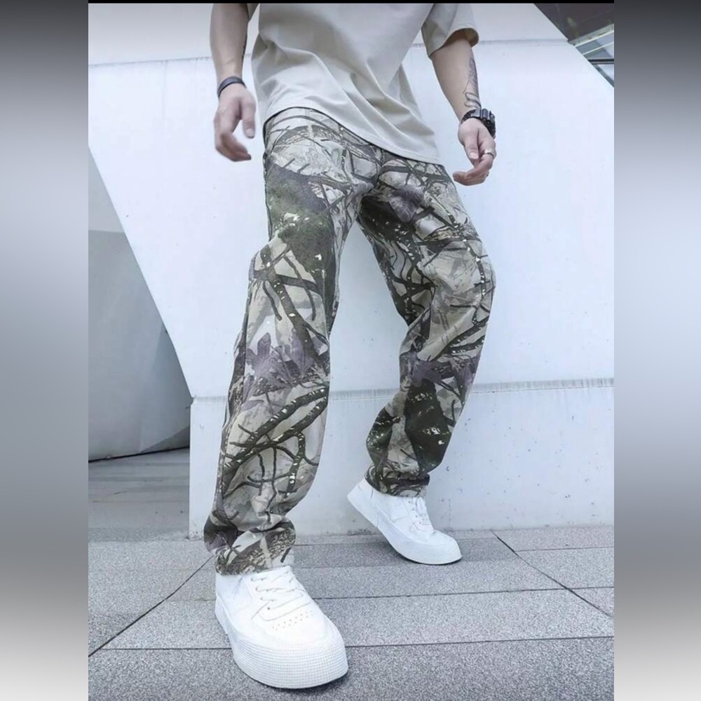SHEIN Camouflage Jeans